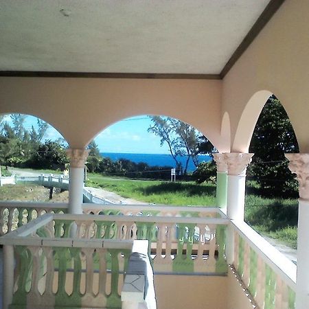 Dolphin Bay Yoga Guest House Drapers Exterior foto